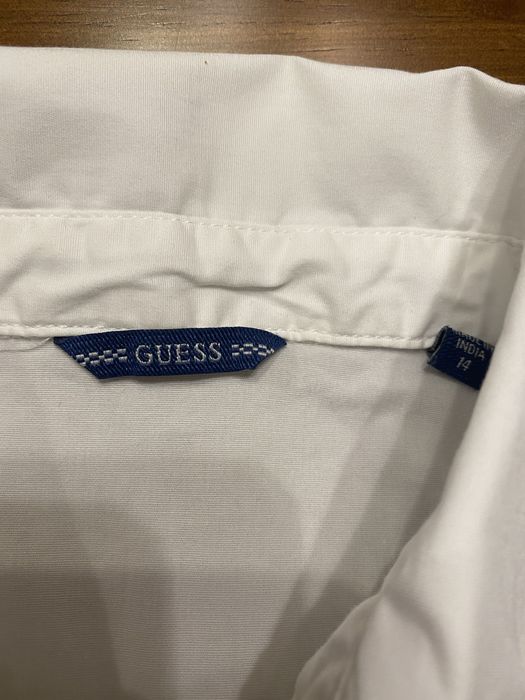 Camisa Guess em otimo estado