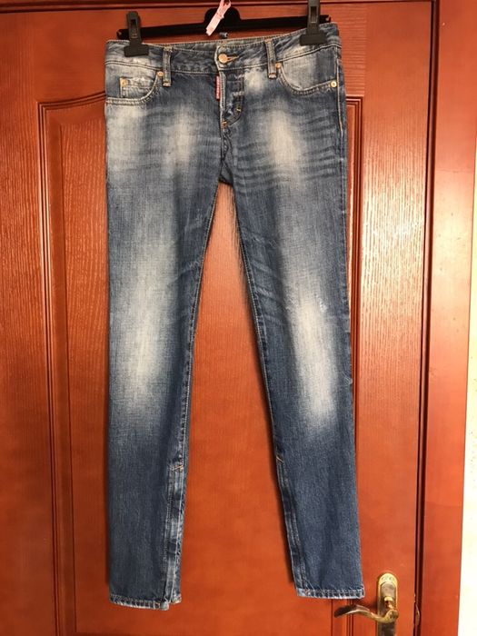 Продам джинсы Dsquared ( оригинал) р. 40