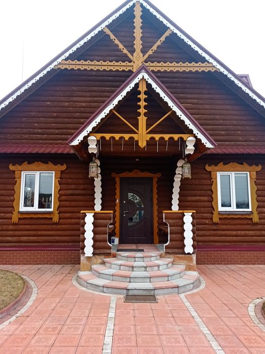 Продам НОВИЙ будинок на березі річки. Селище Сосниця.