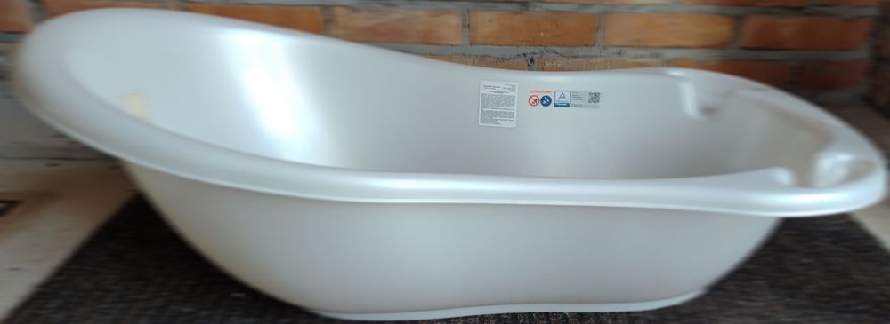 Oddam za darmo wanienkę niemowlęcą