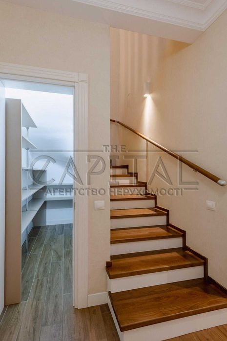 Аренда дома недалеко от центра с бассейном!