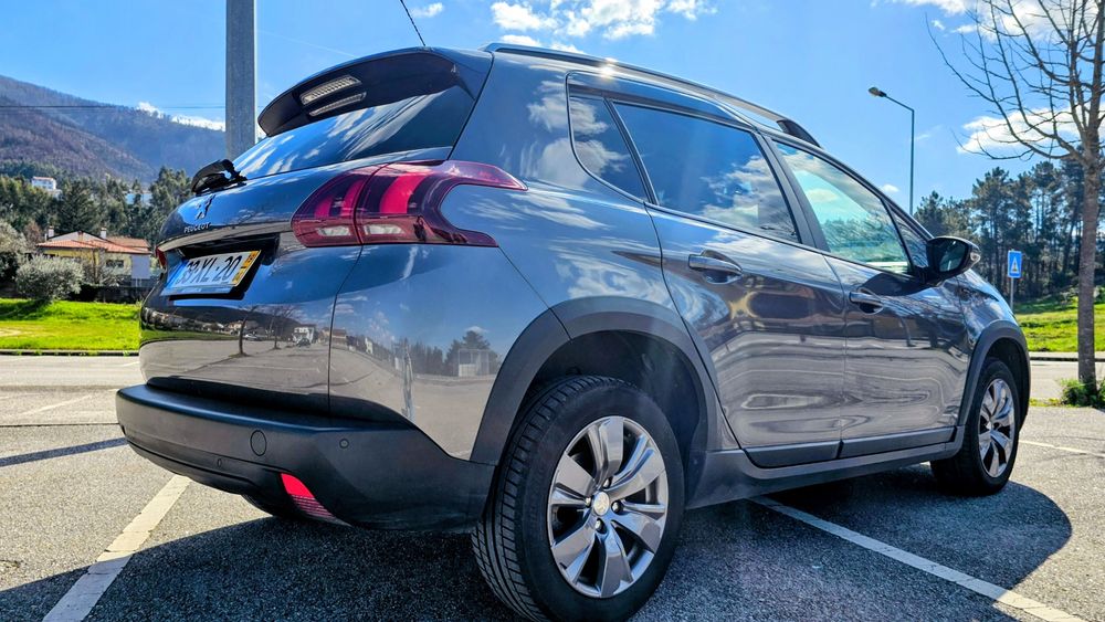Peugeot 2008 signature nacional
