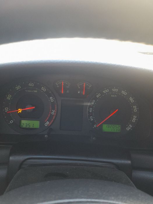 Автомобіль SKODA/Superb