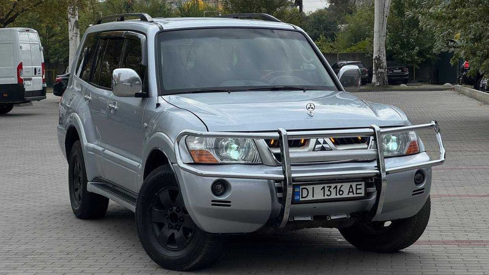 Mitsubishi Pajero 2005 3,0 газ бензин Автомат