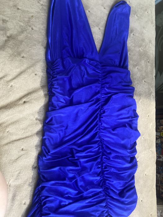 Продаю сукню нова не носили красива для дівчинки