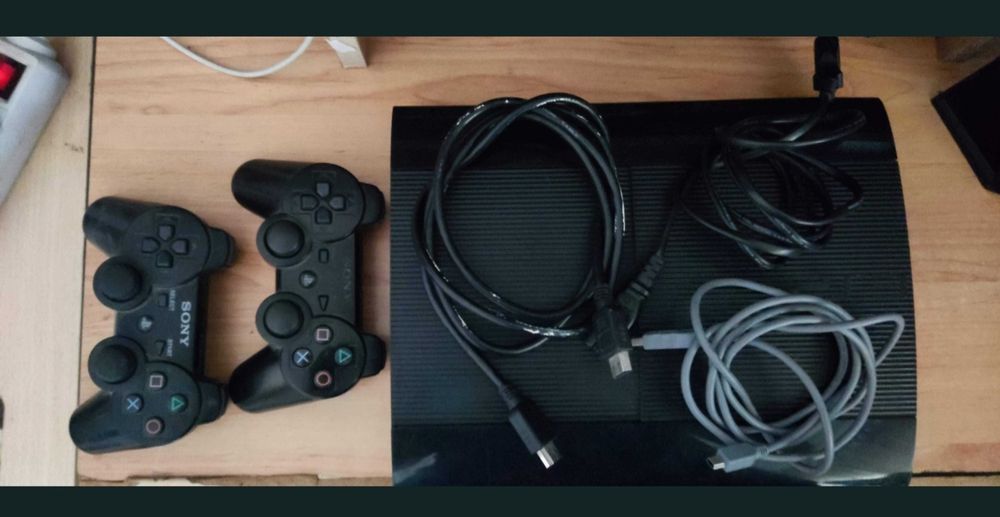 Playstation super slim 3 desbloqueada