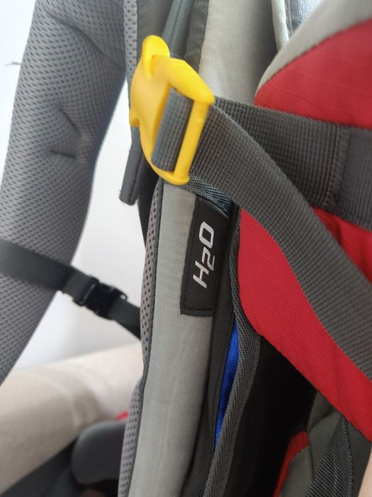 Deuter kid comfort II nosidło turystyczne z osłoną przeciwsłoneczną