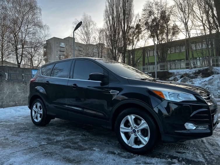 Продам Ford Escape