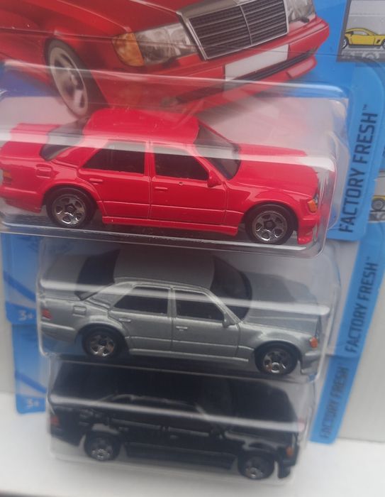 Conj 3 hot wheels mercedes-benz 500 E