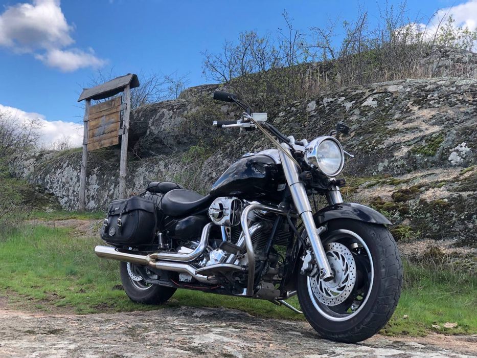 Yamaha XV1600 Road Star