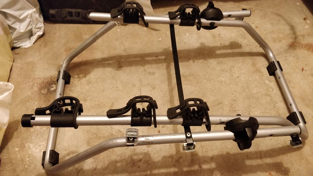 Thule Suporte para 3 Bicicletas só pra carros com mala