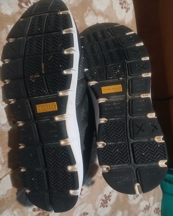 Tenis marca Dunlop n41 em excelente estado