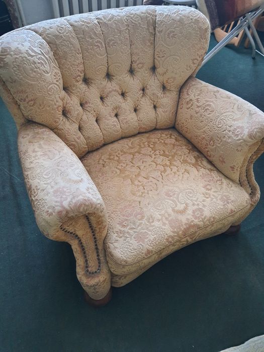 Sofa Wersalka dwa fotele Ozdobna długość 250 cm