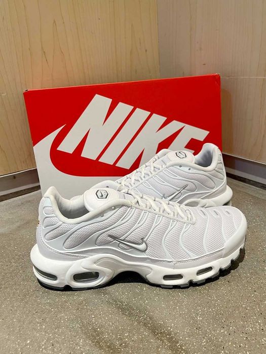 Air Max TN Plus White R.40