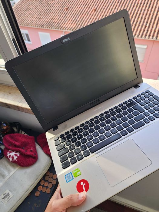 Asus A541U in excellent condition64584648983553124