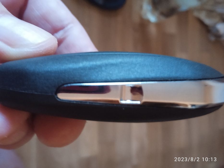 Продам смарт брелок новый