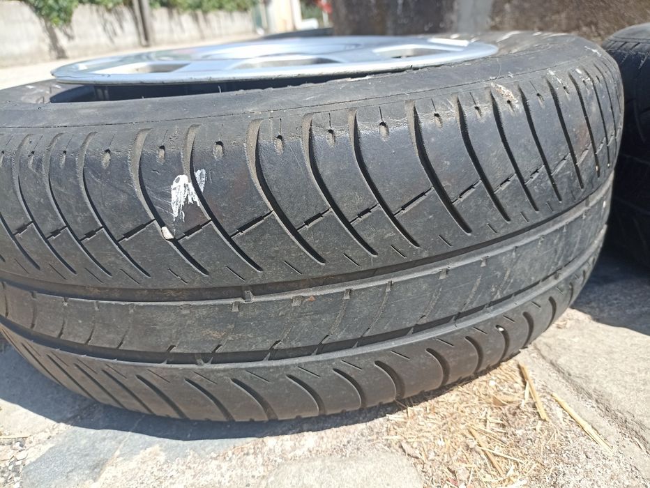 3 Rodas pneus e tampões para Passat Golf Audi