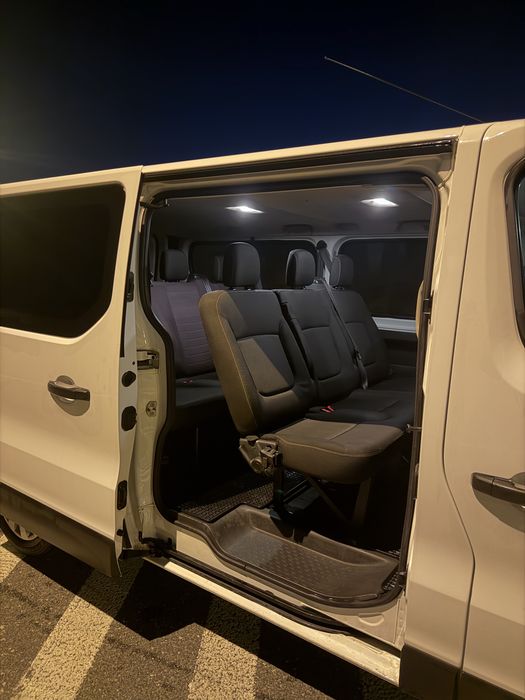 Renault Trafic 2019rok 9-osobowy