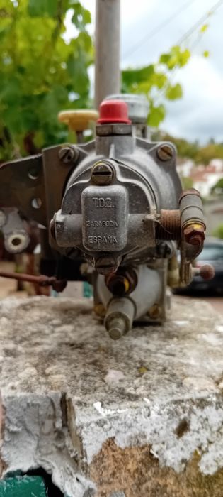 Bomba injectora Mercedes