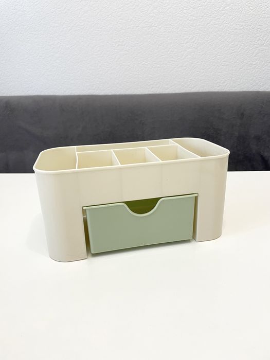 Пластиковый органайзер, подставка для косметики, канцтоваров