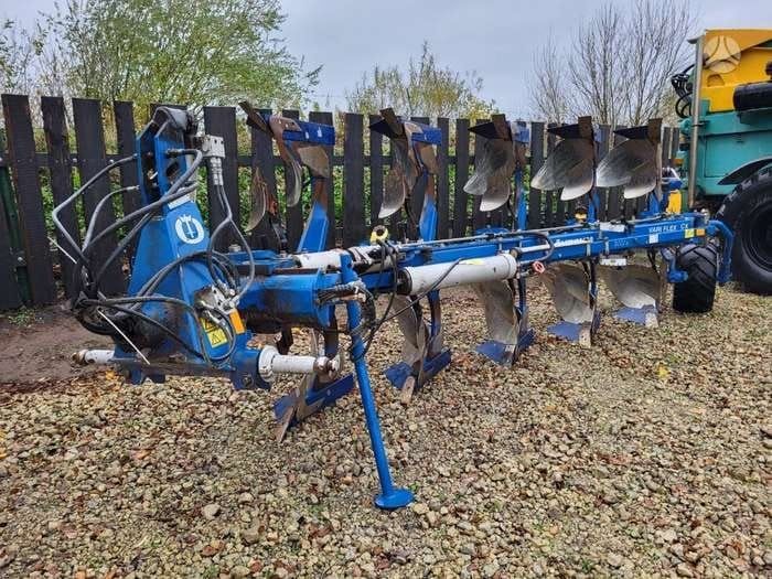 Pług Overum VariFlex  CX 5 skib