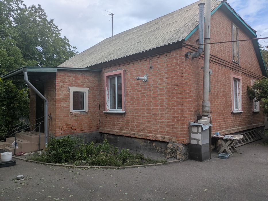 Продам будинок поруч з Полтавою