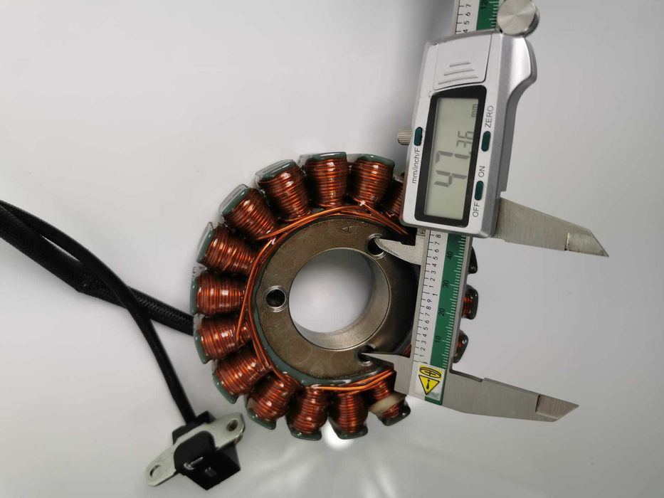 Triumph Daytona 660 Tiger 660 Trident 660 Oryginalny Alternator Prądnica Stojan  T1304201 Sprawna