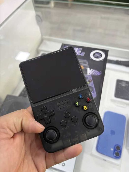 Przenośna Konsola Retro R36S – 15000 gier, 64GB, idealna na prezent