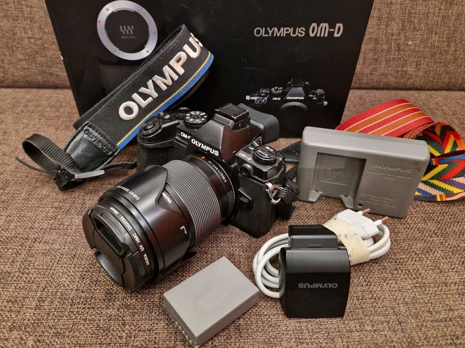 Aparat bezlustro Olympus OM-D E-M1 obiektyw M.Zuiko 14-150 1:4-5.6