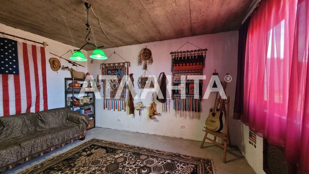 Будинок в Остриці