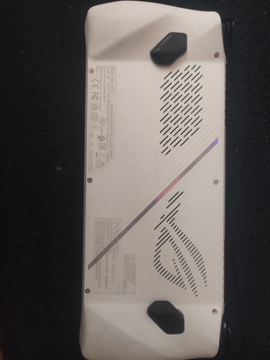 Asus rog ally Z1 (non-extreme)