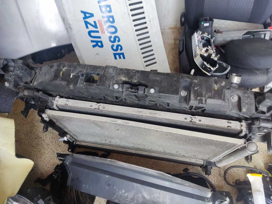 pas przód z chłodnicami komplet  renault scenic 3 lift tce