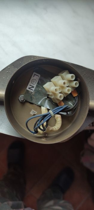 Lampa sufitowa halogen led