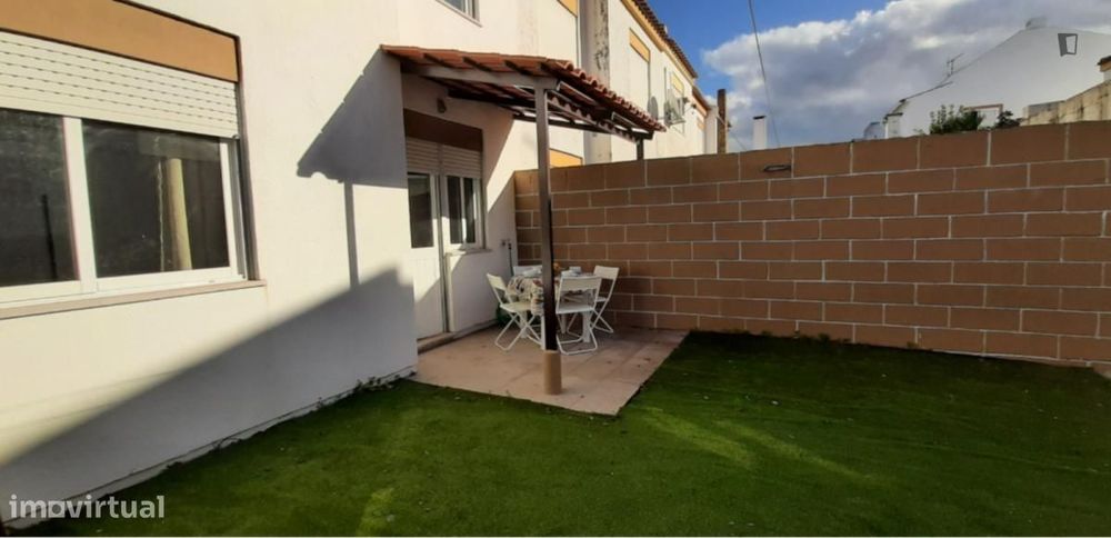 Casa com 2 quartos - localizado em Setubal