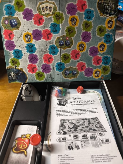 Jogo O Jogo dos Descendentes Borras.
Jogo de tabuleiro O Jogo dos Desc