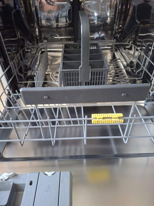 Máquina lavar loiça zanussi