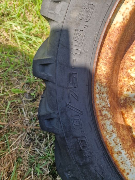 Kompletne koła 11.5/80 r15,3