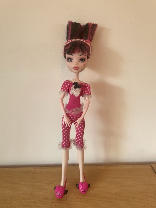 Monster High lalka Draculara Dead Tired