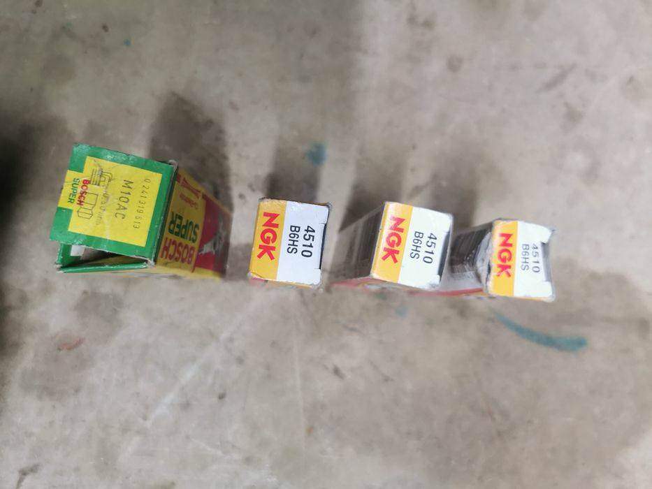 Velas NGK e da BOSCH