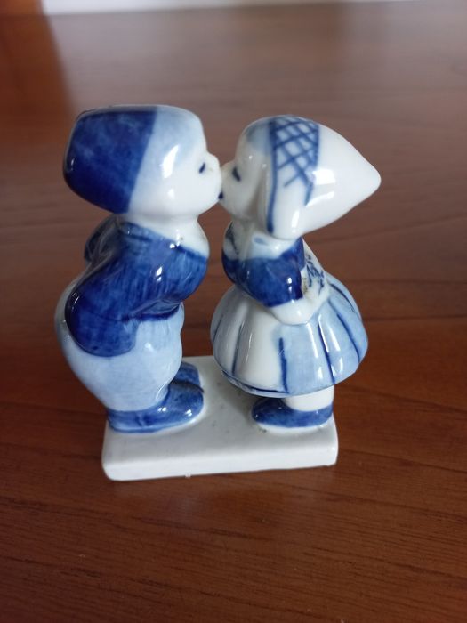 Peça decorativa  em loiça  ,da  Holland .impecável