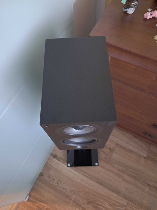 Kolumny podstawkowe Elac Uni-Fi 2.0