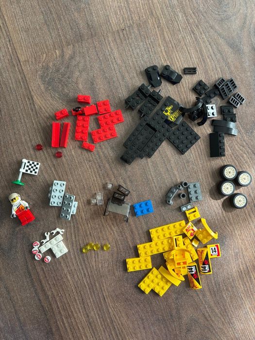 Carro de Rali
[LEGO City Great Vehicles 60 113)
