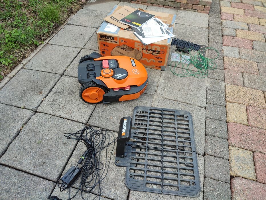Robot koszący kosiarka Worx Landroid komplet