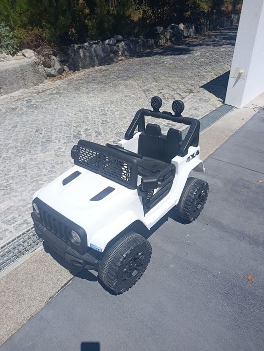 Jipe de bateria para criança