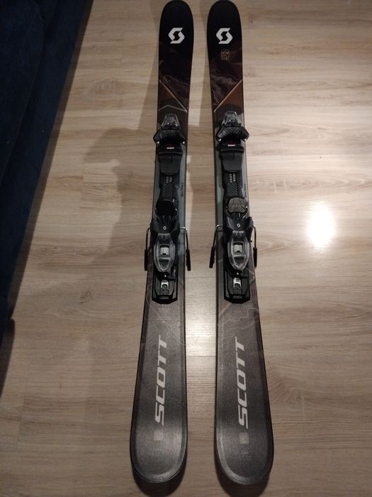 Nowe narty Scott Pure dł. 152 cm.