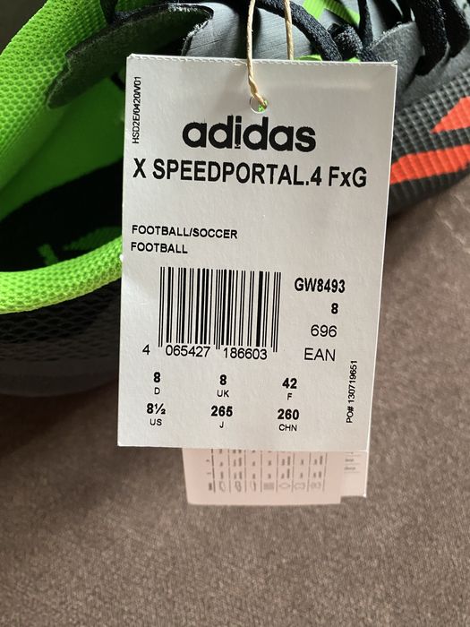 Продам футбольне чоловіче взуття Adidas