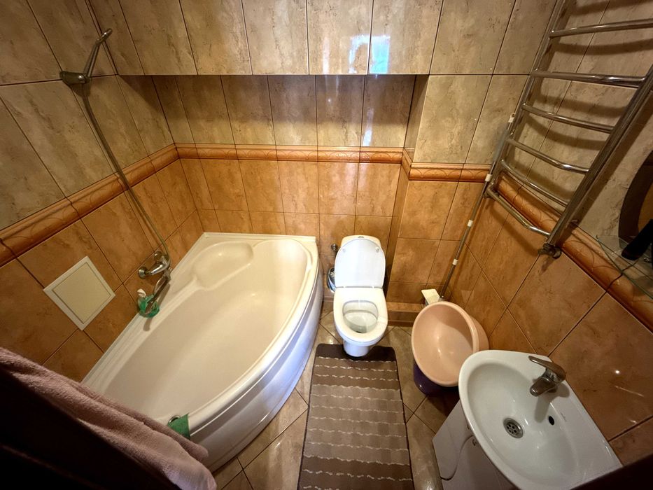 Продаж квартири 72м.кв. смт Шкло !