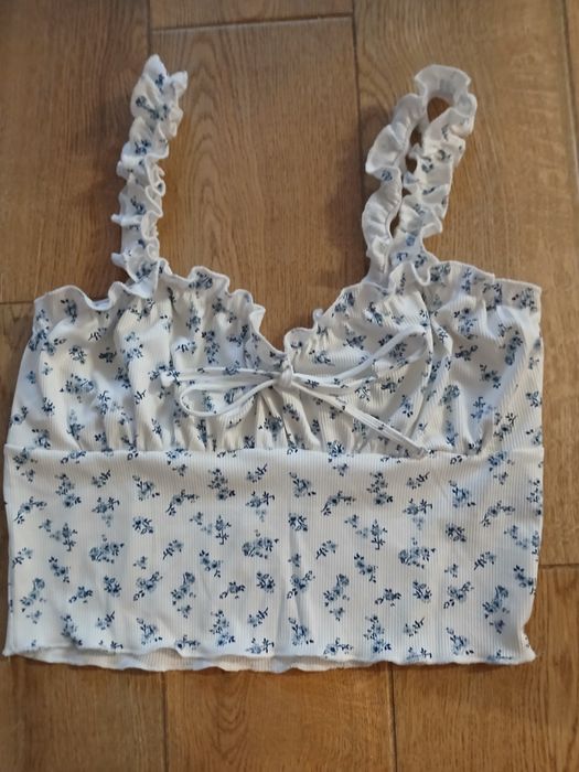 Top na ramiączka biały w kwiatki M