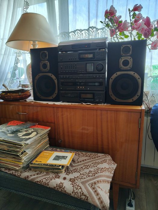 Wieża stereo UNIVERSUM