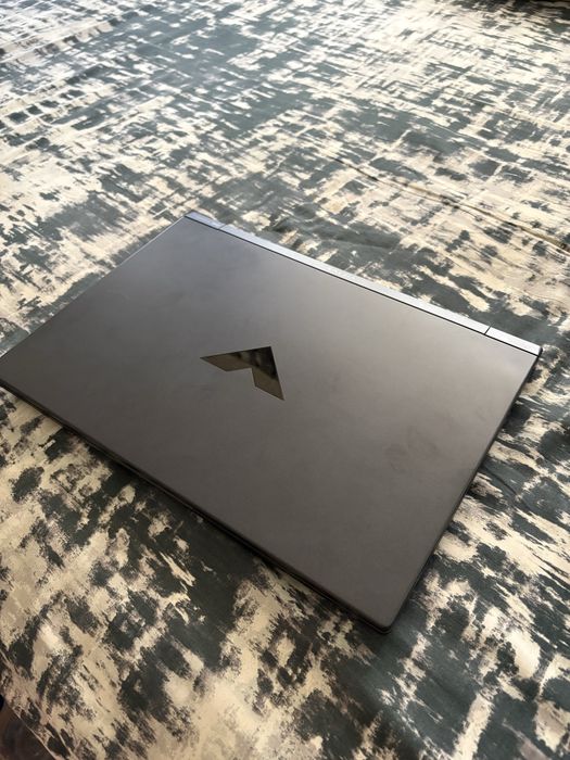 Portatil hp victus
